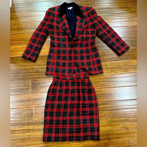 Christmas Plaid suit and skirt - Talbots - size 8 - modest classy set